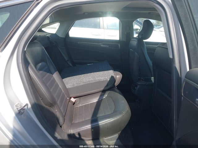 FORD FUSION SE - 8