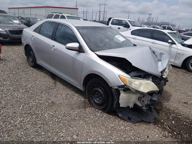 2014 TOYOTA CAMRY LE