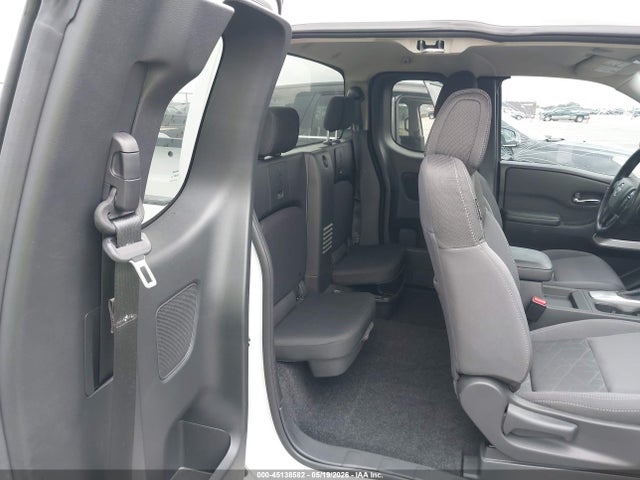 2025 Nissan FRONTIER KING CAB SV 4X2 — фото 8