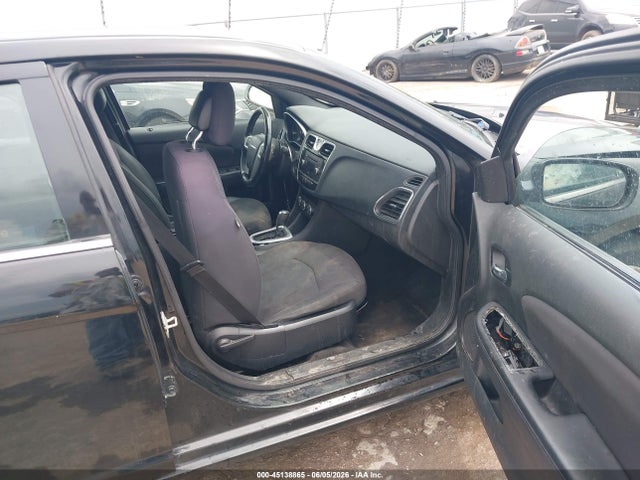 2013 Chrysler 200 TOURING 照片 5