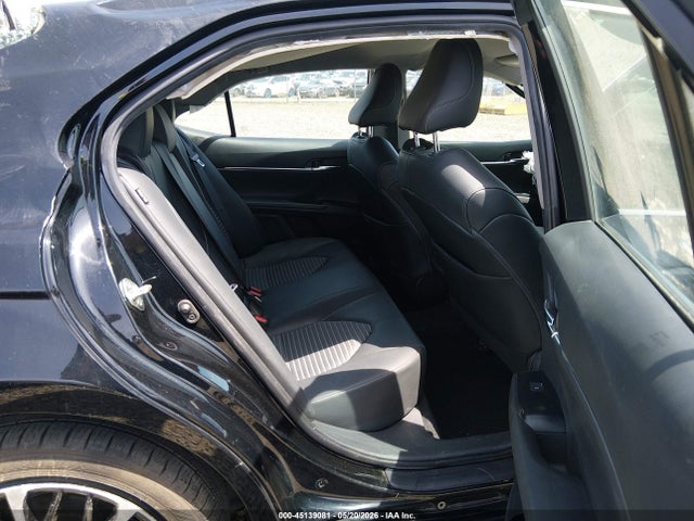 2020 Toyota CAMRY SE photo 8