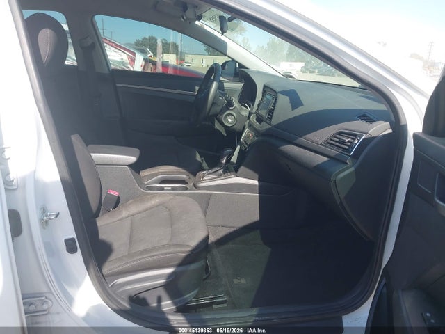 2018 Hyundai ELANTRA SE photo 5