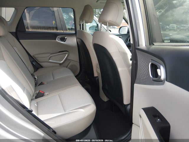 صورة 8 لـ 2024 KIA SOUL LX