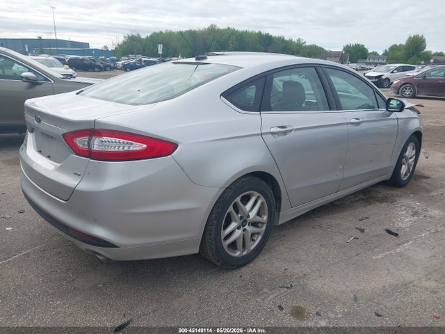 FORD FUSION SE - 4