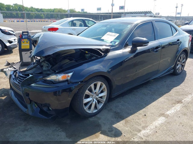 صورة 2 لـ 2015 Lexus IS 250