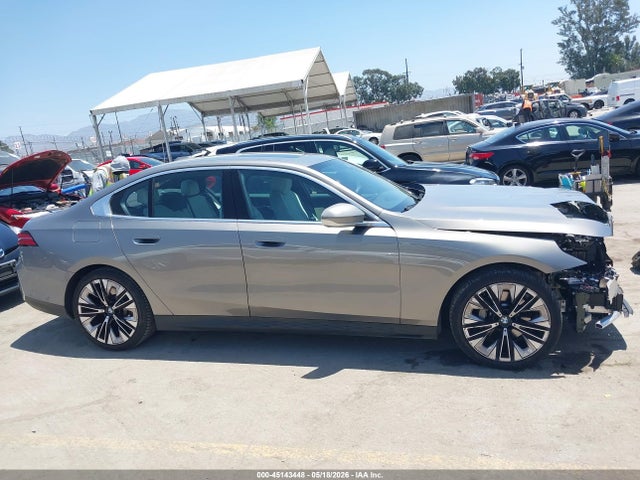 2024 BMW 530I 缩略图 14