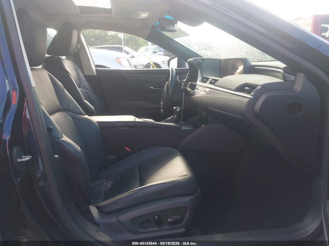 صورة 5 لـ 2021 Lexus ES 350