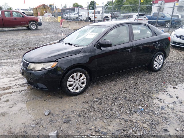 صورة مصغرة 2 لـ 2013 KIA FORTE LX