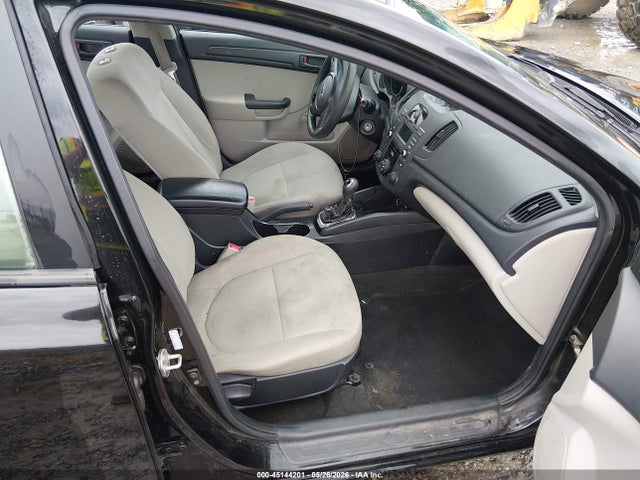 صورة مصغرة 5 لـ 2013 KIA FORTE LX