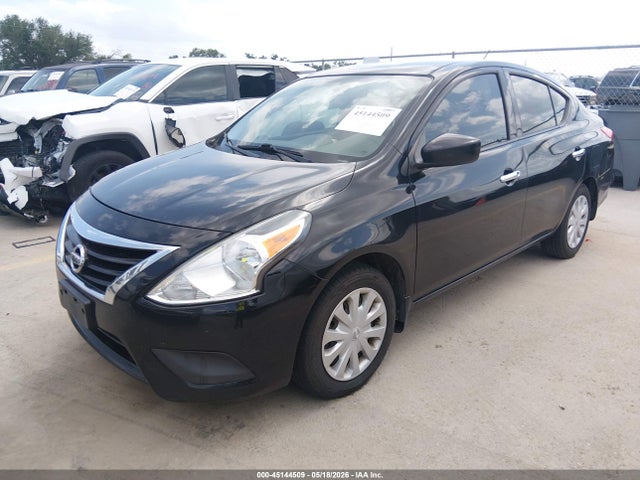 2018 Nissan VERSA 1.6 SV 照片 2