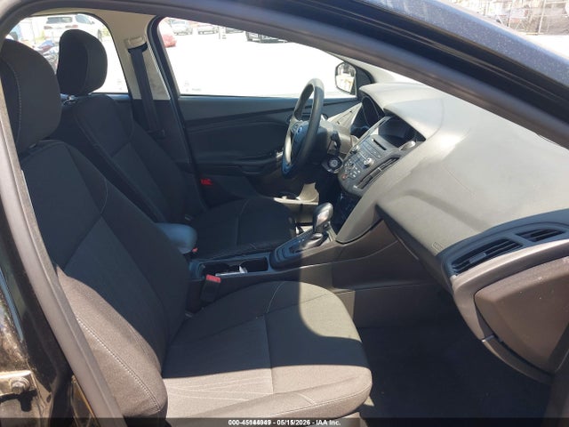 FORD FOCUS SE - 5