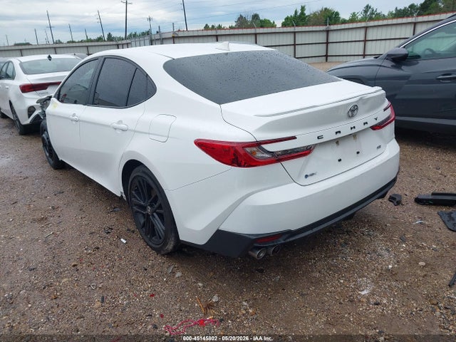 2025 Toyota CAMRY SE photo 3