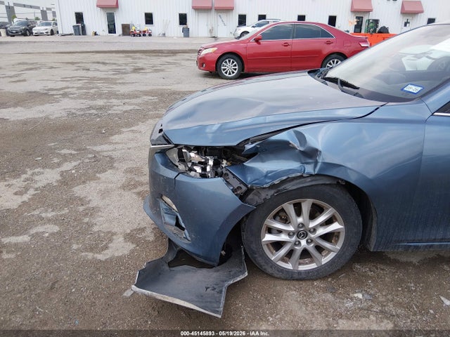 2016 Mazda MAZDA3 I SPORT photo 5