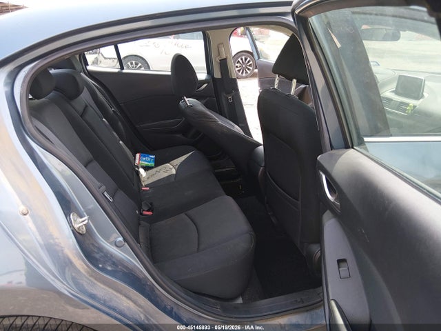 2016 Mazda MAZDA3 I SPORT photo 7