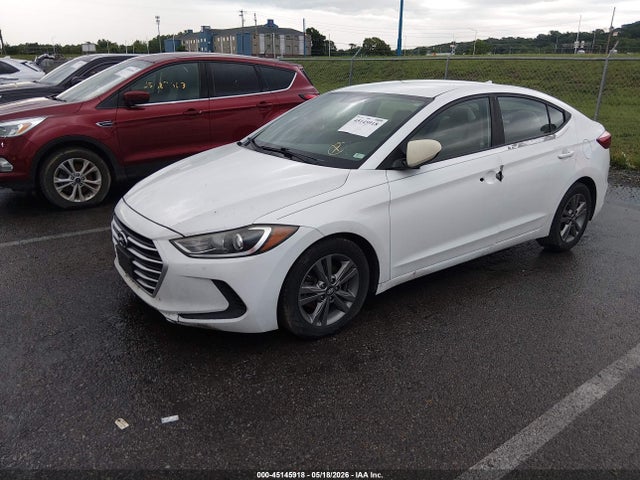 2017 Hyundai ELANTRA SE photo 2