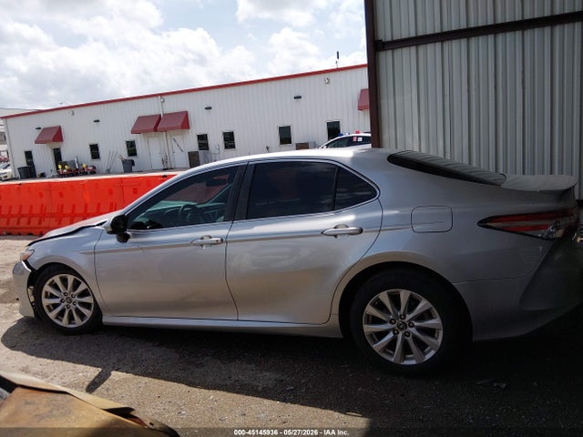 2018 Toyota CAMRY LE thumbnail 14