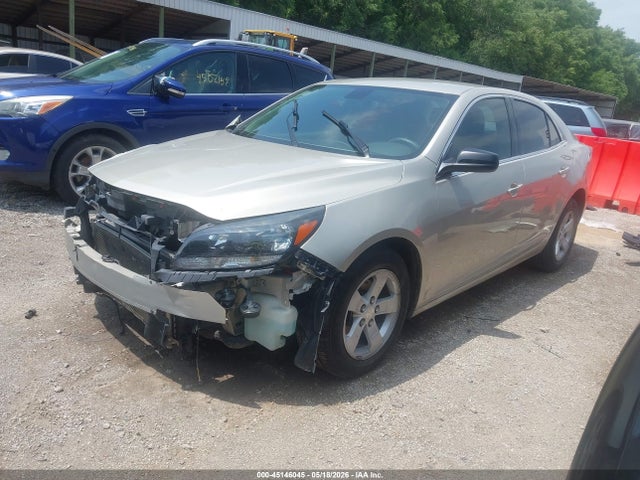 2015 Chevrolet MALIBU LS 照片 2