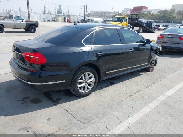 صورة 4 لـ 2016 Volkswagen PASSAT 1.8T S