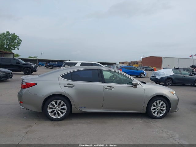 2015 Lexus ES 300H 缩略图 13