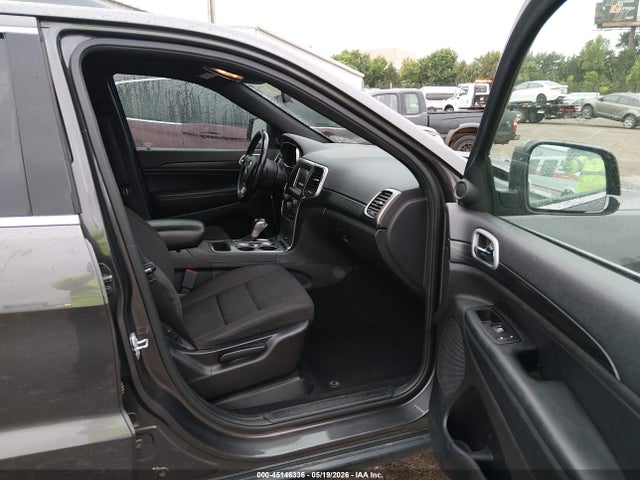 2019 JEEP GRAND CHEROKEE LAREDO E 4X2 5