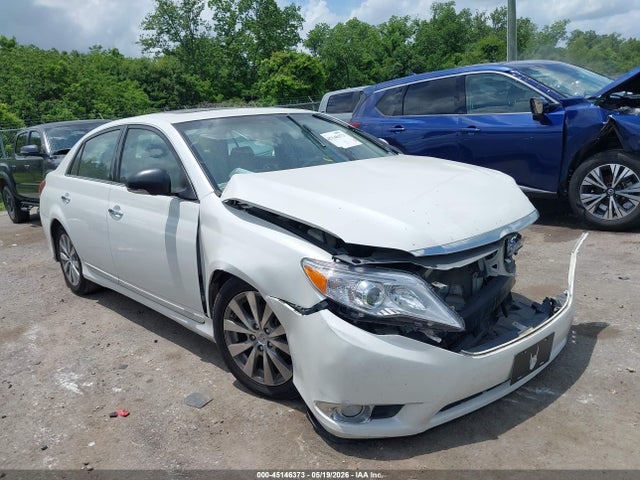 2011 TOYOTA AVALON LIMITED
