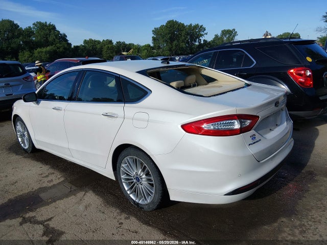 FORD FUSION SE - 3