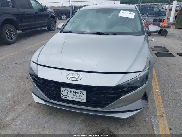 صورة 12 لـ 2021 Hyundai ELANTRA SEL