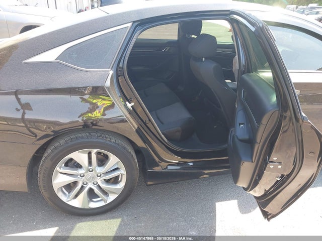 2018 Honda ACCORD LX photo 8