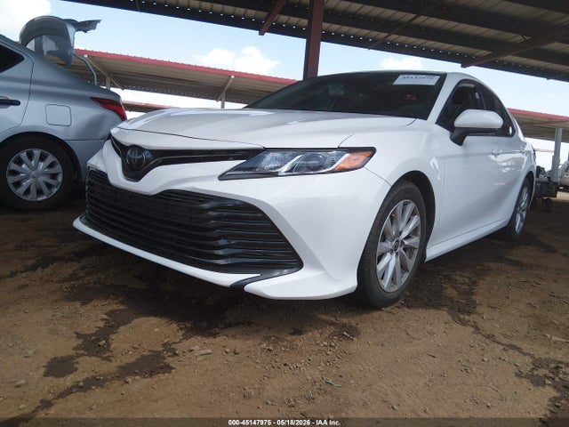 2020 Toyota CAMRY LE photo 2