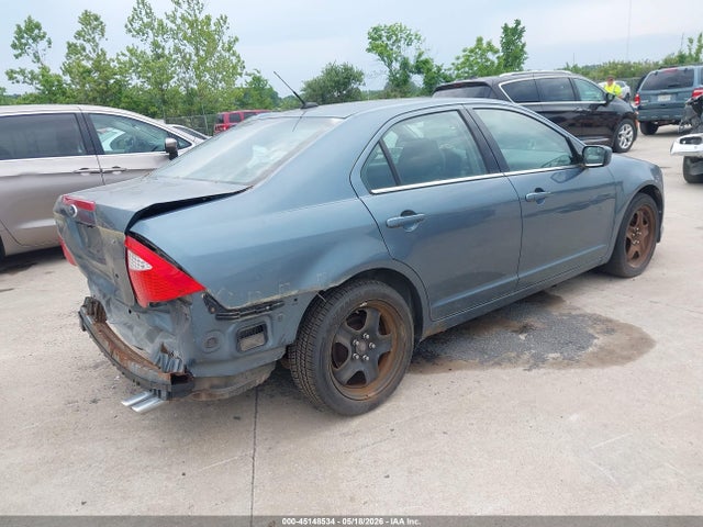 FORD FUSION SE - 4