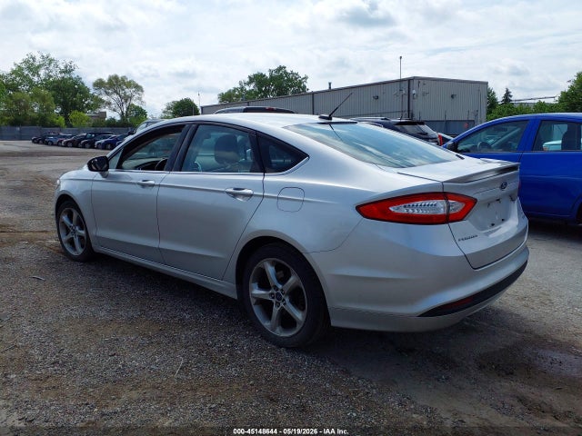 FORD FUSION SE - 3