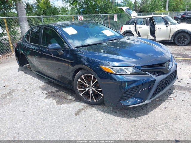 2019 TOYOTA CAMRY SE