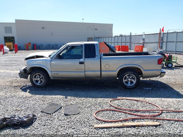 2000 Chevrolet S-10 LS — миниатюра 14