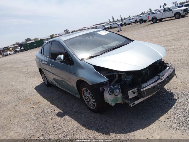 2016 TOYOTA PRIUS FOUR