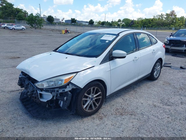 FORD FOCUS SE - 2