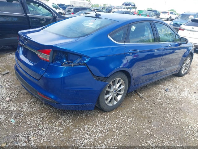 FORD FUSION SE - 4