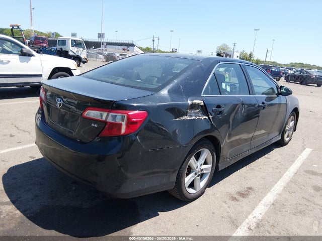 2014 Toyota CAMRY SE — фото 4