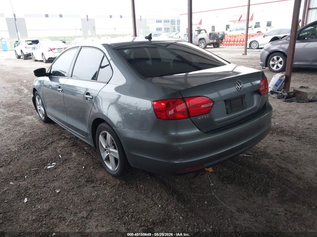 2012 Volkswagen JETTA 2.0L TDI — фото 3