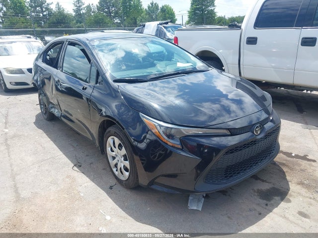 2022 Toyota COROLLA LE photo 1
