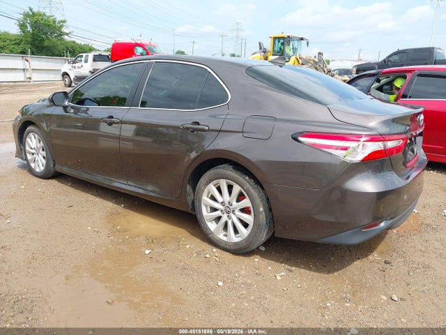 2019 TOYOTA CAMRY LE 3
