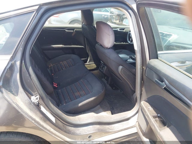 FORD FUSION SE - 8