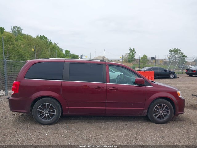 2017 DODGE GRAND CARAVAN SXT 13