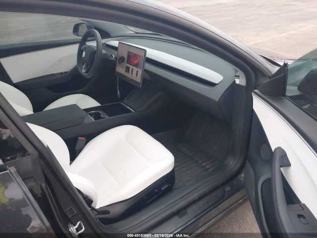 2025 Tesla MODEL 3 LONG RANGE ALL-WHEEL DRIVE — фото 5