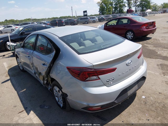 2020 Hyundai ELANTRA SE photo 3