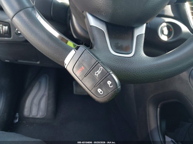 2017 CHRYSLER 200 LIMITED 11