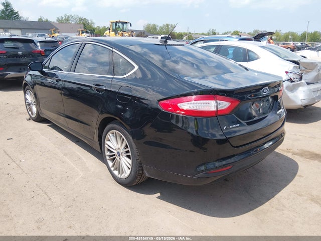 FORD FUSION SE - 3