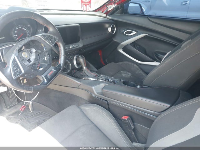 صورة 5 لـ 2018 Chevrolet CAMARO 1SS