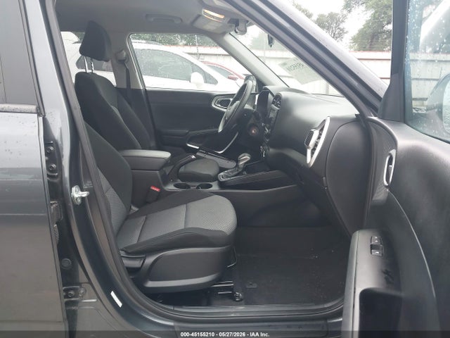 2023 KIA SOUL LX 5