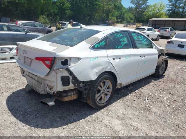 2017 Hyundai SONATA SE — фото 4