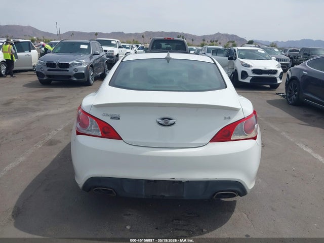 2010 Hyundai GENESIS 3.8 — миниатюра 16
